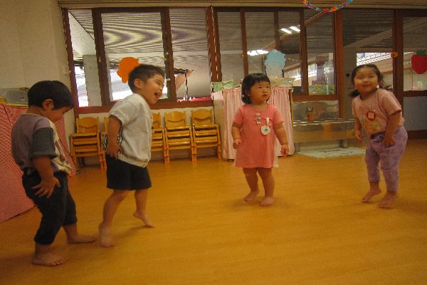 22 09 26 いちご組さん 元気いっぱい体操をしました 年少組 ひよこ組 いちご組の日記 ひかり幼稚園